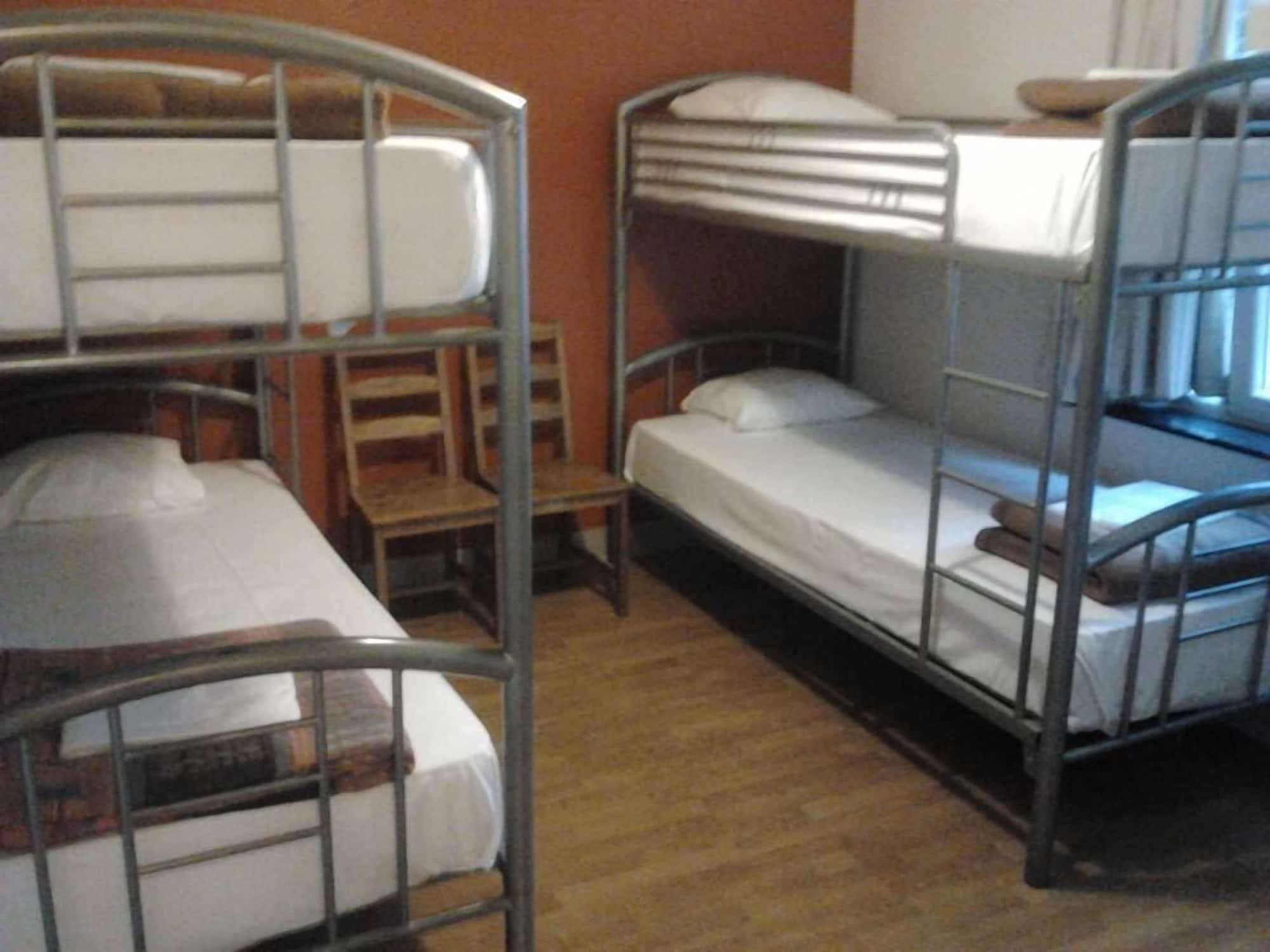 Hostel Louise Ixelles Luaran gambar